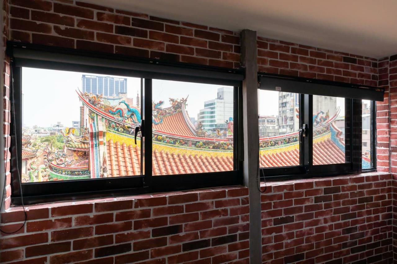 Longshan Inn Taipei Exterior photo